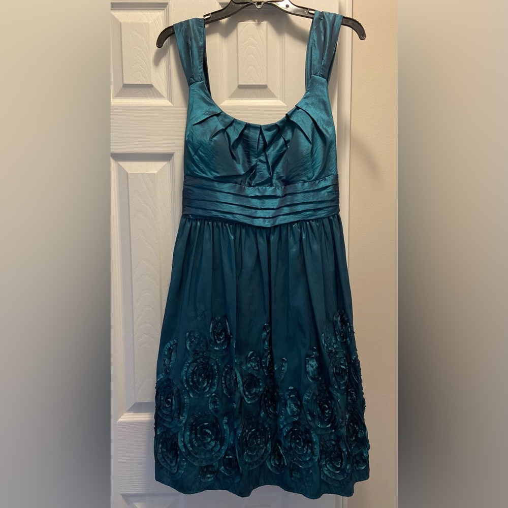 Deb teal mid thigh dress. NWT
